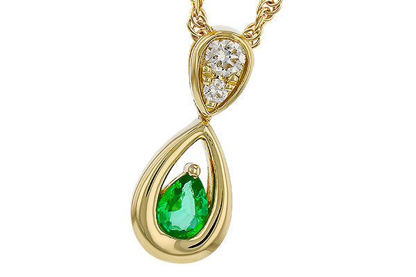 M311-22689: NECKLACE .10 EMERALD .16 TGW (4x3 EMER)